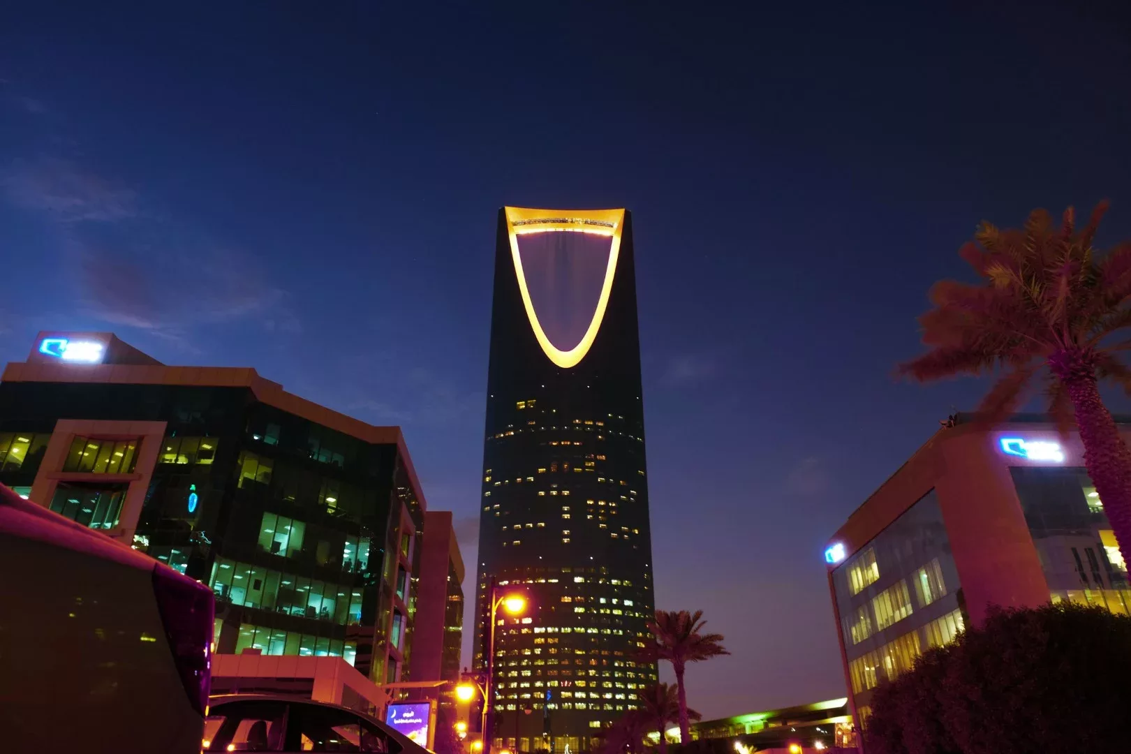 Amazon, Microsoft, and Google are Planning to Set Up Regional HQs in Saudi Arabia